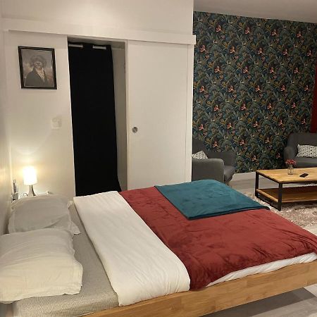 Apartamento Le Relais Du Petit Lion Blois Exterior foto